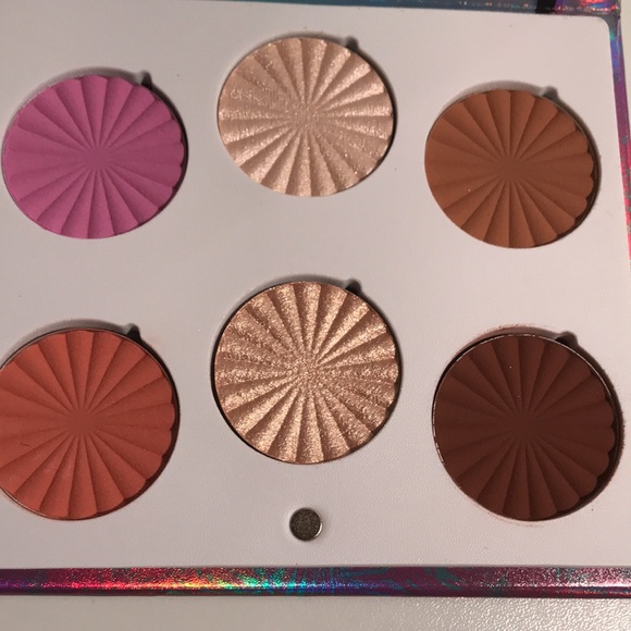 OFRA Bienvenidos A Miami palette new - Picture 3 of 6